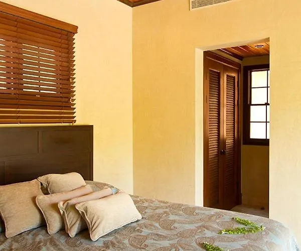 Jet Luxury At Langosta & Villa Tamarindo