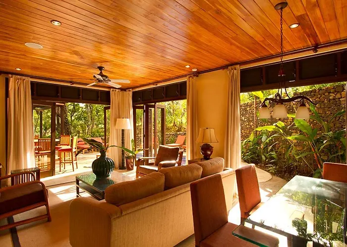 Jet Luxury At Langosta & Villa *