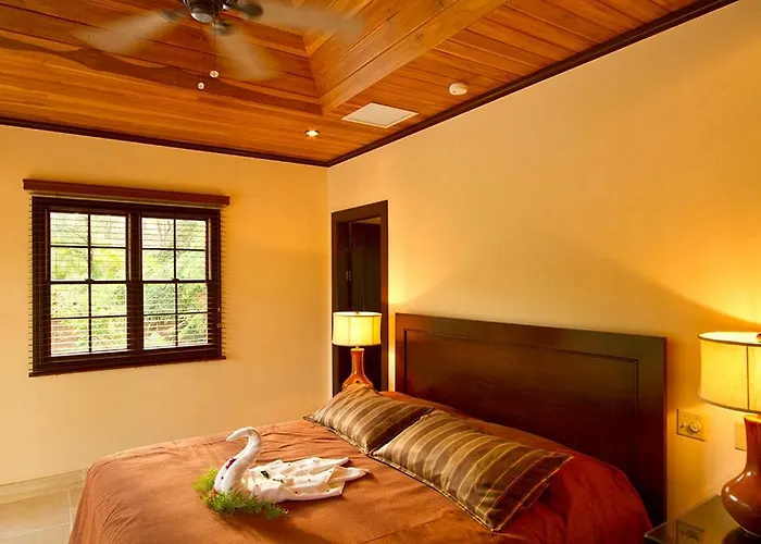 Jet Luxury At Langosta & Villa *