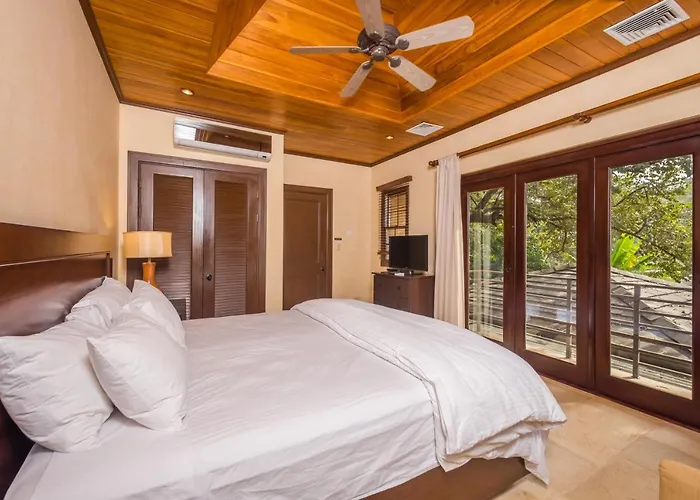 Jet Luxury At Langosta & Villa Tamarindo