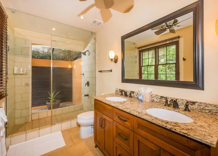 Jet Luxury At Langosta & Villa